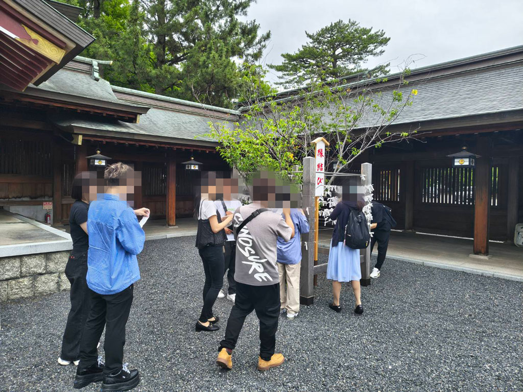 気比神宮参拝の写真